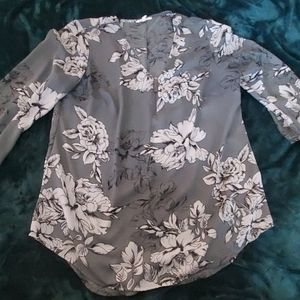 Beautiful 3/4 sleeve blouse